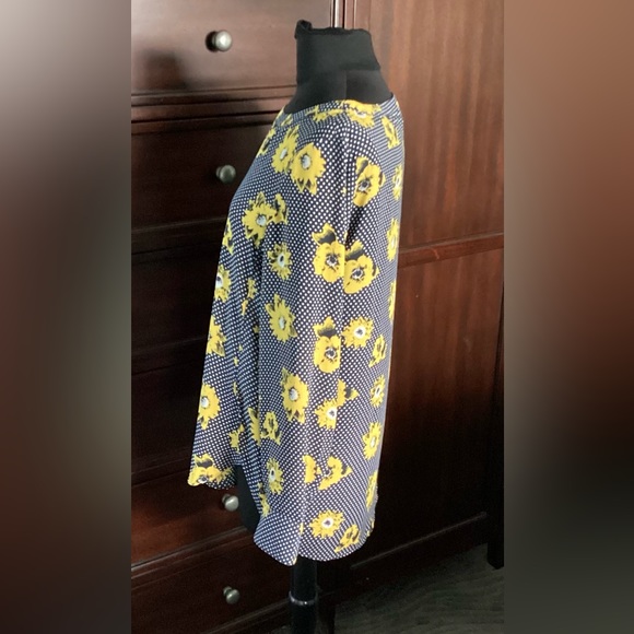 Banana Republic Saranda Floral Hi Lo Top Shirt Ballet Neck Navy Polka Dot EUC - Picture 6 of 8